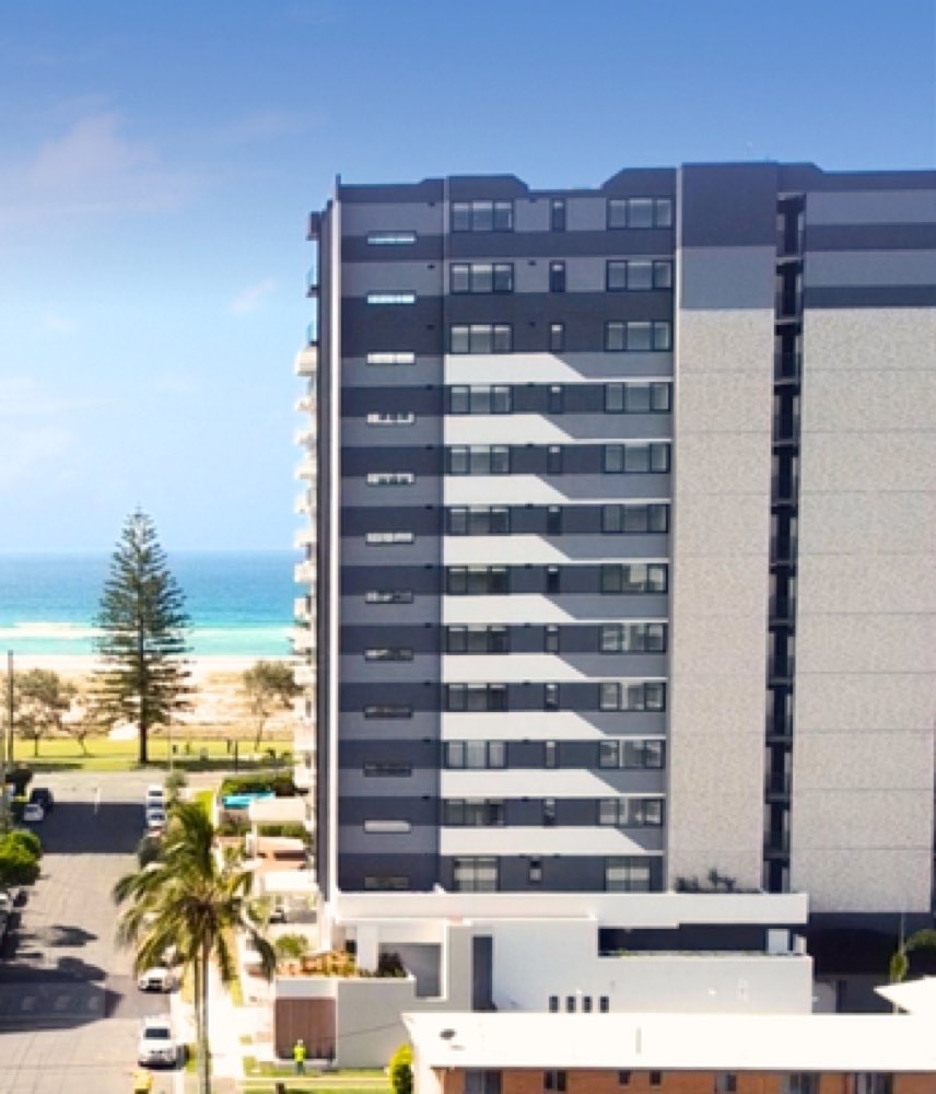 Isla, Coolangatta